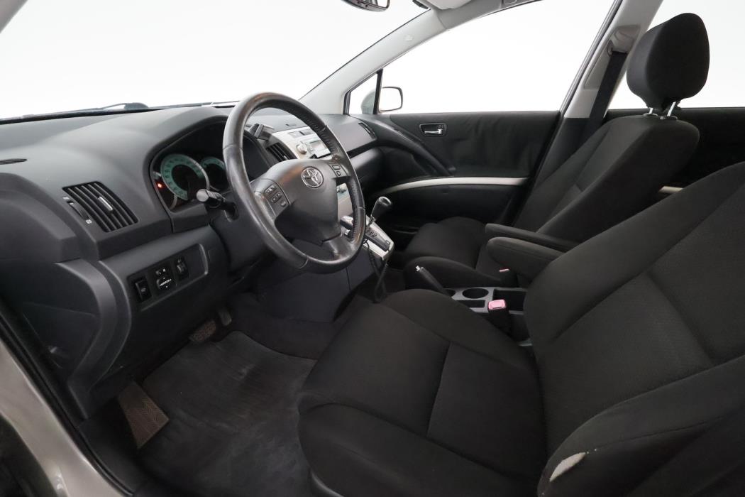 TOYOTA Corolla Verso 2006