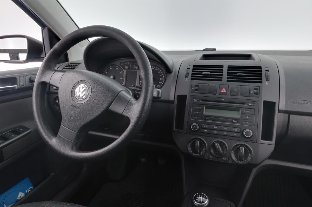 VOLKSWAGEN Polo 2008