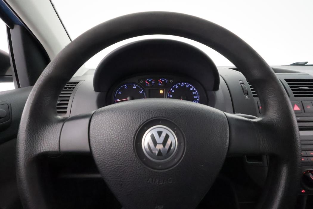VOLKSWAGEN Polo 2008