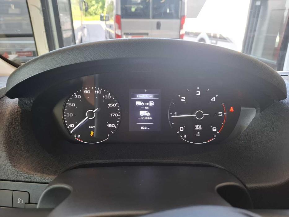 BÜRSTNER Lyseo Time T690 G Skyline Edition 2025