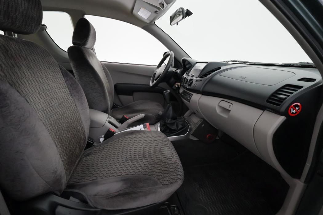 MITSUBISHI L200 2007