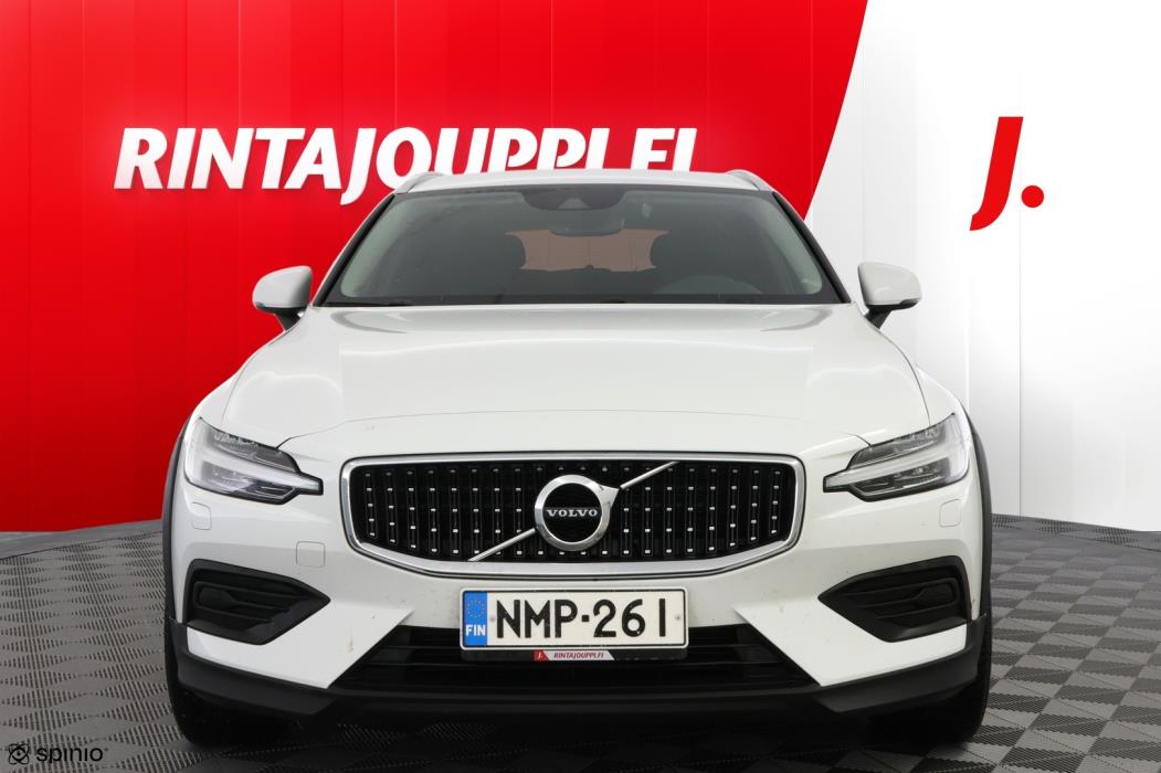 VOLVO V60 Cross Country 2022