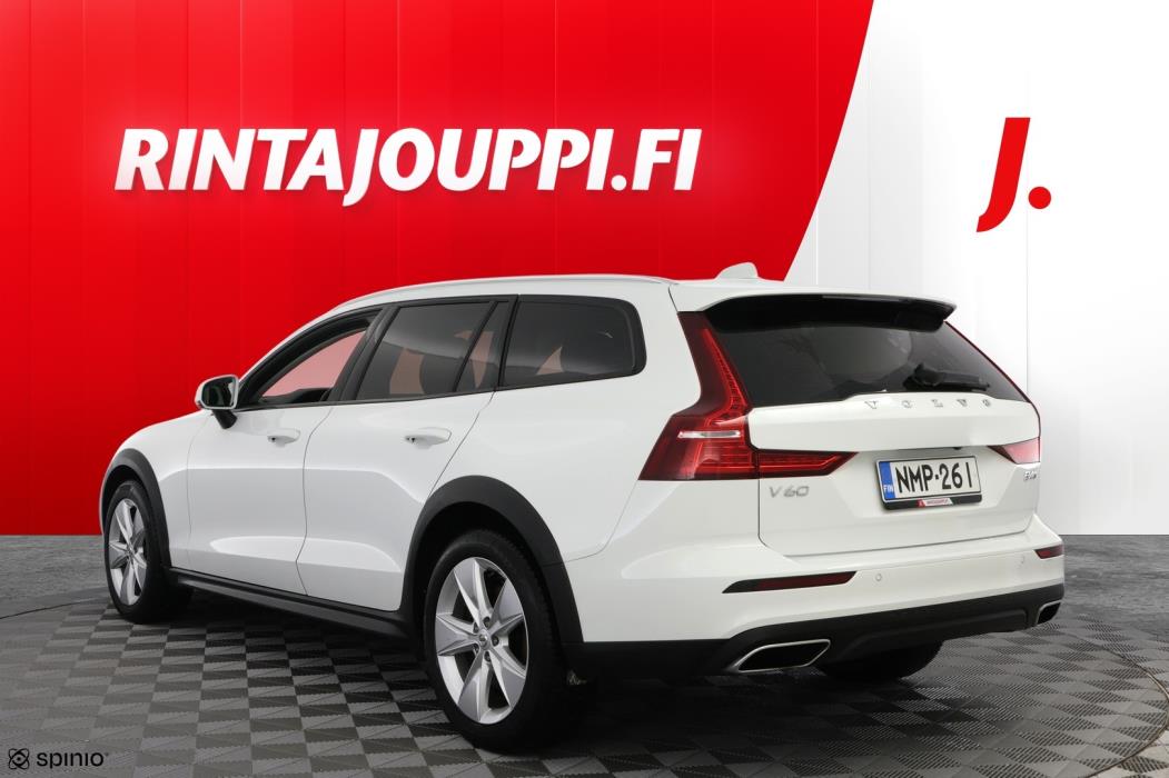 VOLVO V60 Cross Country 2022
