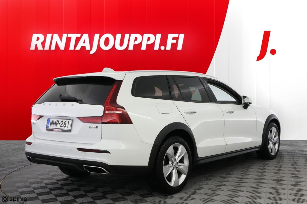 VOLVO V60 Cross Country 2022