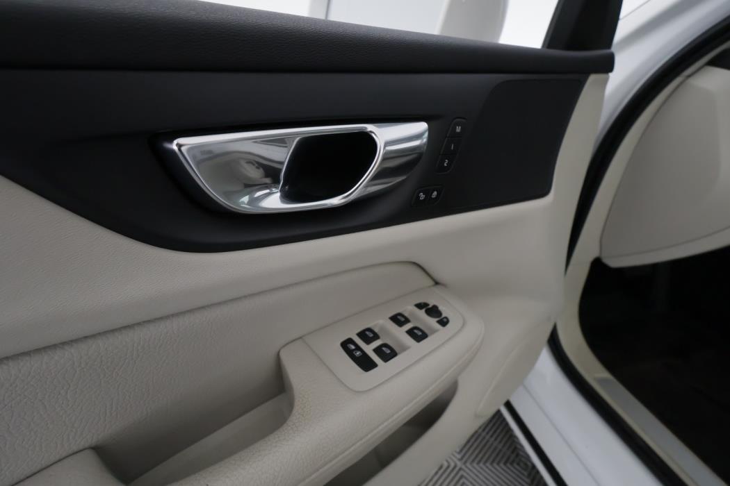VOLVO V60 2019