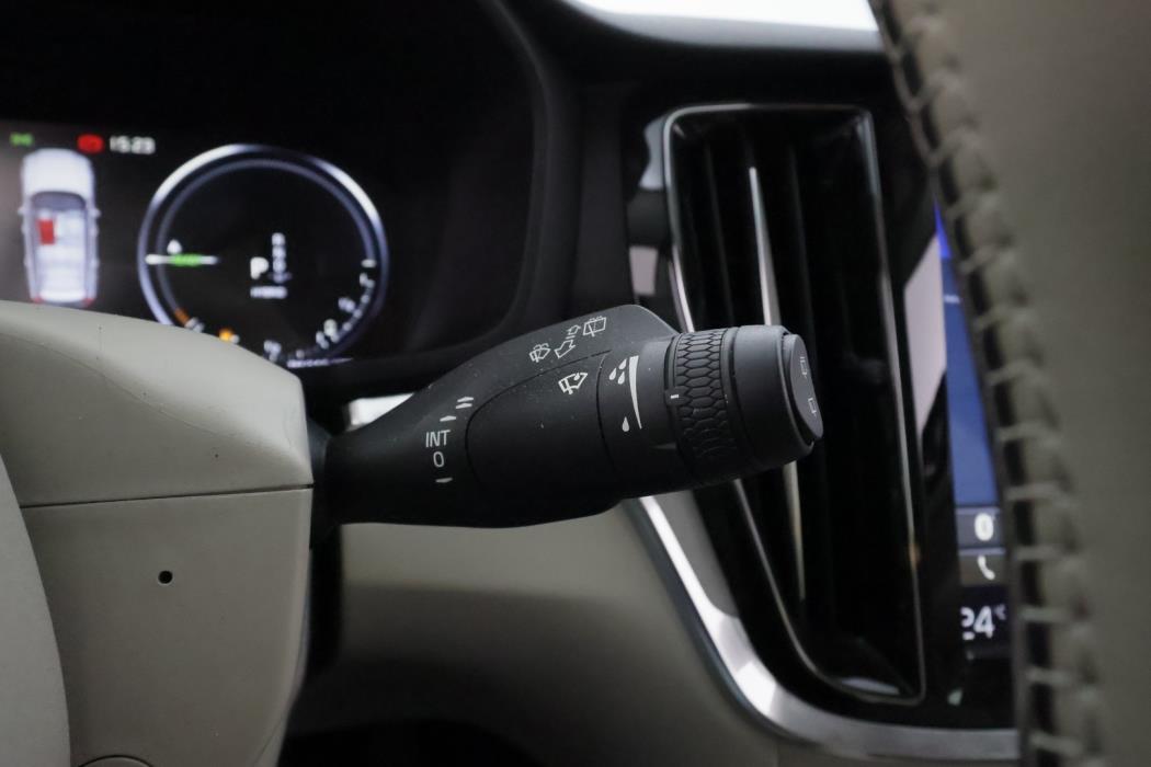 VOLVO V60 2019