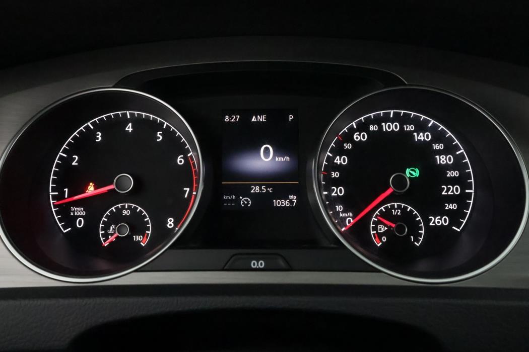 VOLKSWAGEN Golf 2014