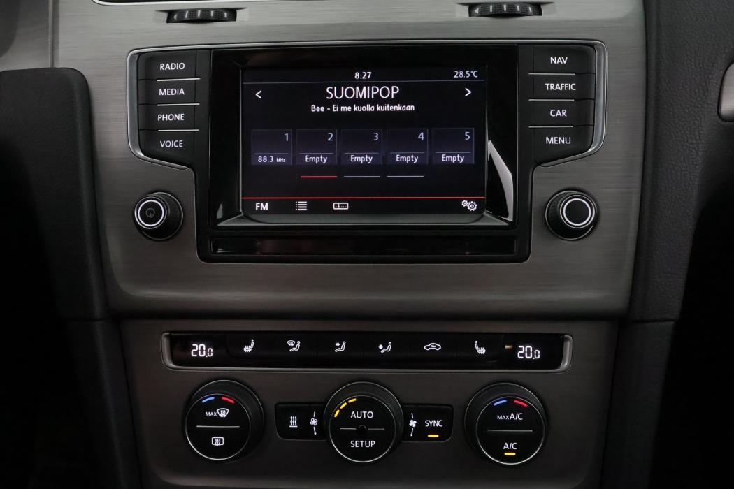 VOLKSWAGEN Golf 2014