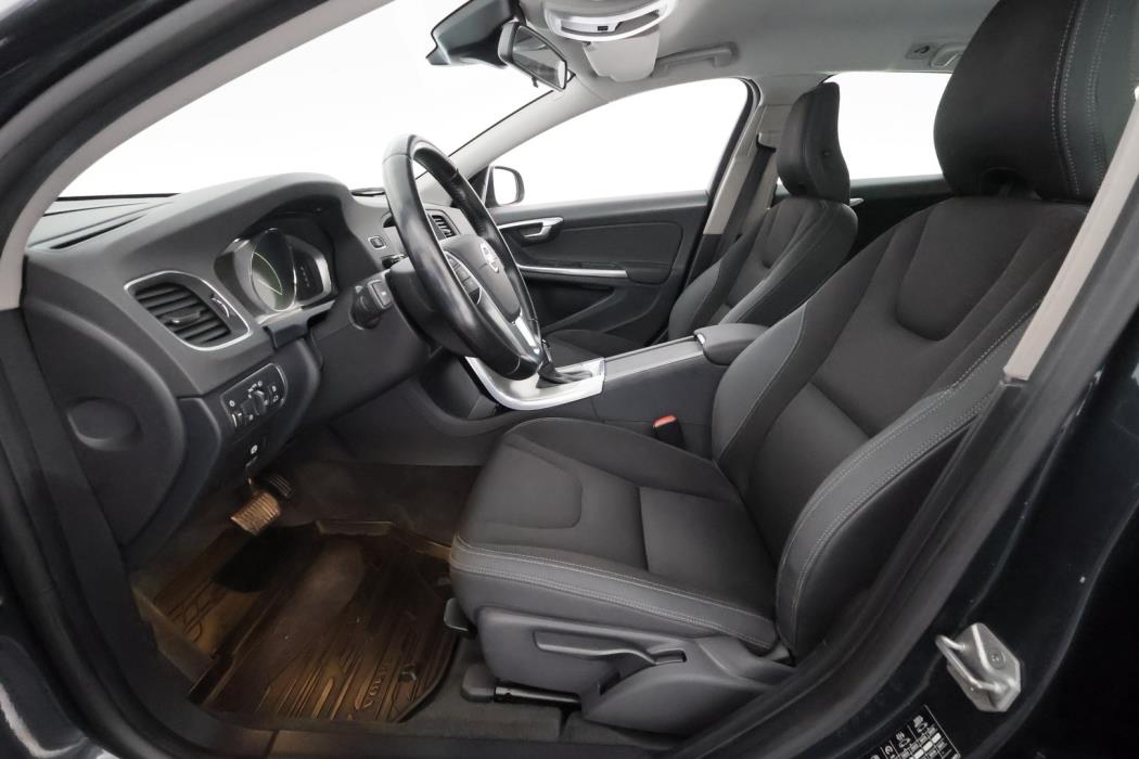 VOLVO V60 2014