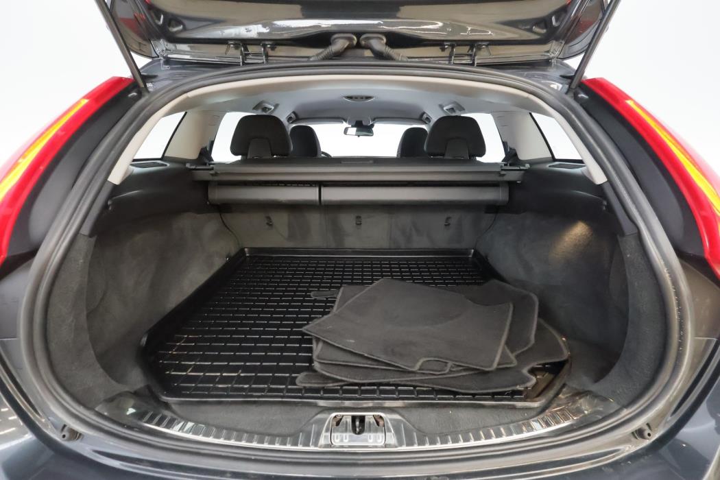 VOLVO V60 2014