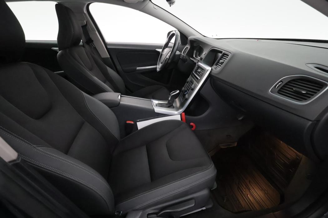 VOLVO V60 2014