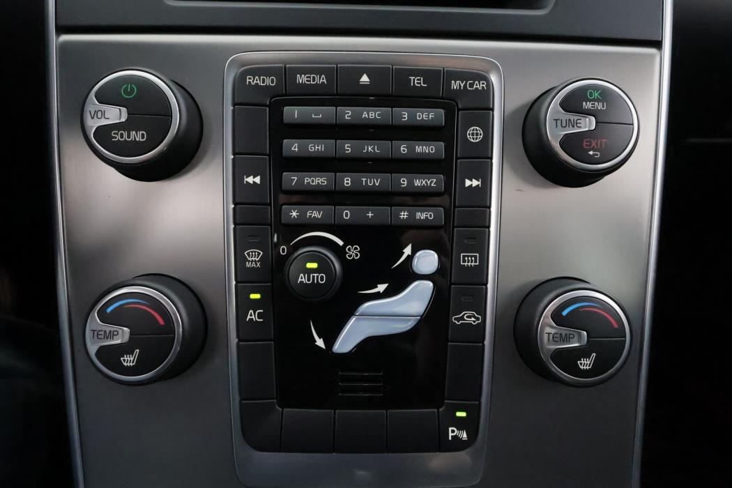 VOLVO V60 2014