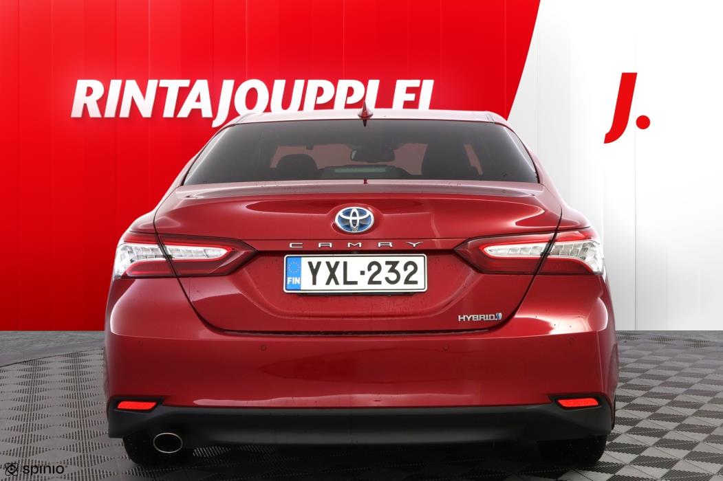 TOYOTA Camry 2021