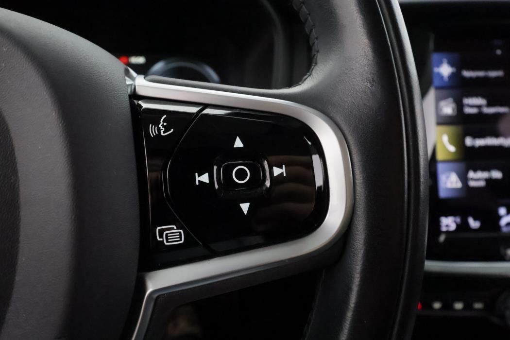 VOLVO V60 2020