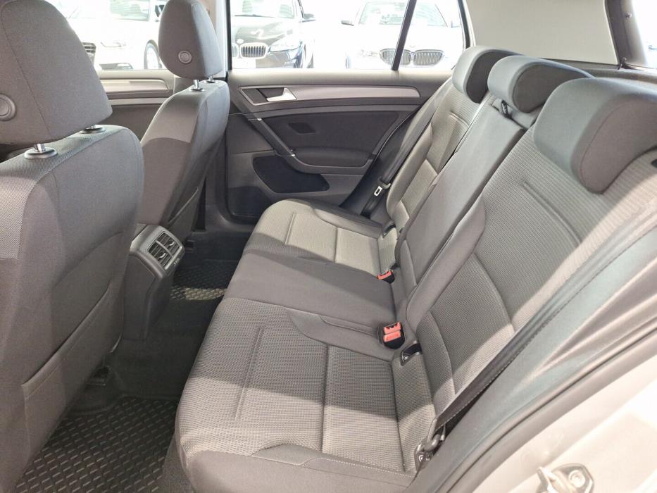 VOLKSWAGEN Golf 2017