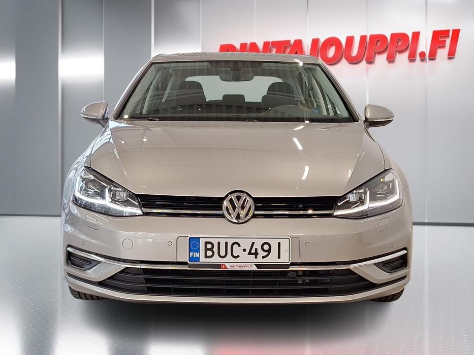 VOLKSWAGEN Golf 2017