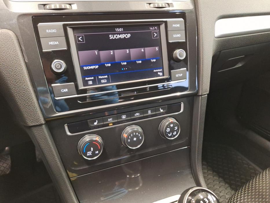 VOLKSWAGEN Golf 2018