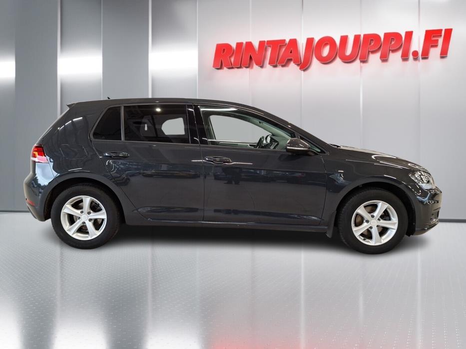VOLKSWAGEN Golf 2018