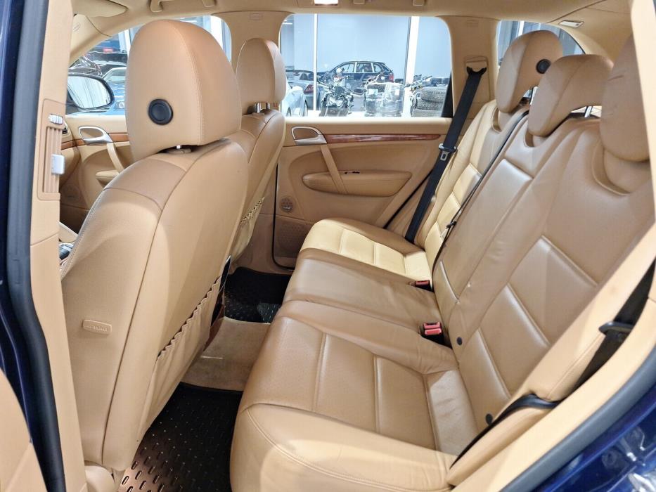PORSCHE Cayenne 2004