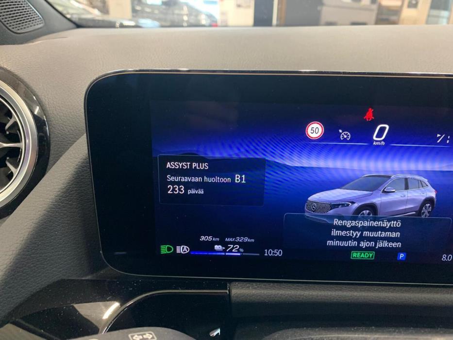 MERCEDES-BENZ EQA 2024