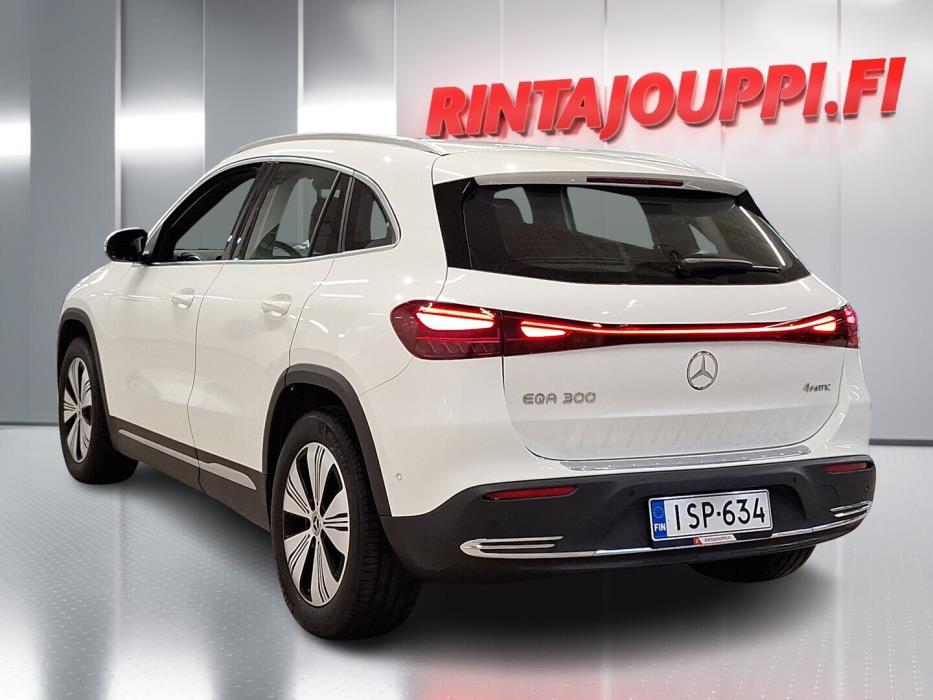 MERCEDES-BENZ EQA 2024