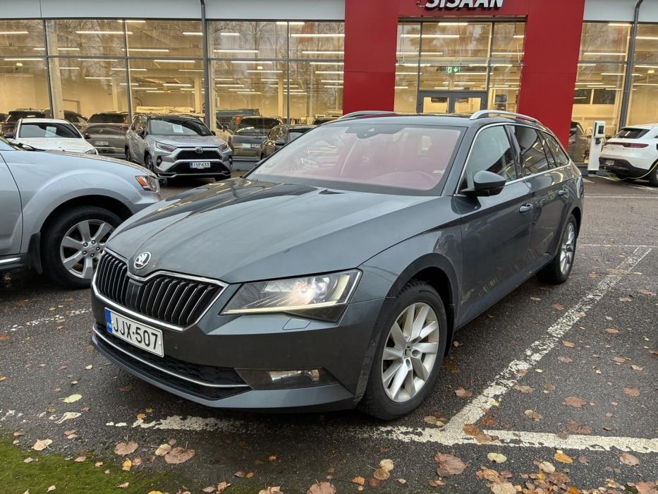 SKODA Superb 2016