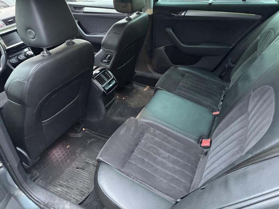 SKODA Superb 2016