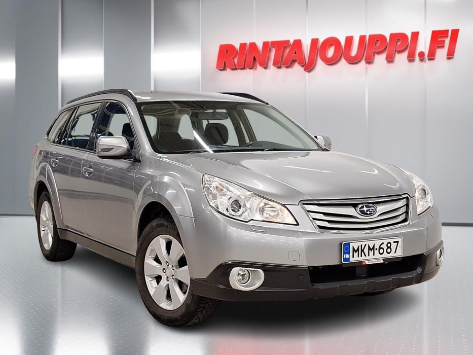 SUBARU Outback 2011
