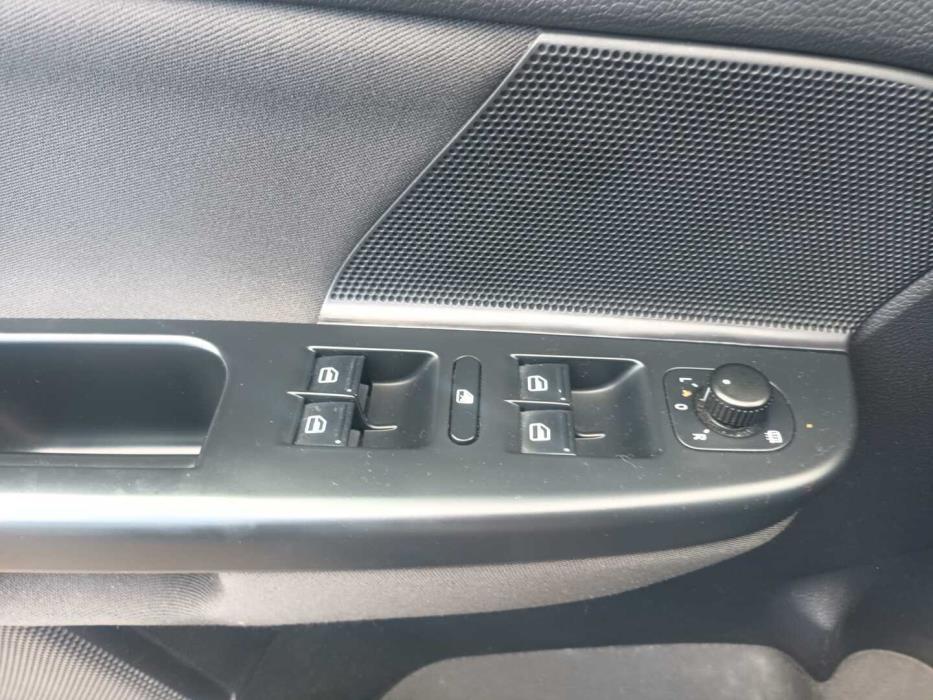 VOLKSWAGEN Golf 2010