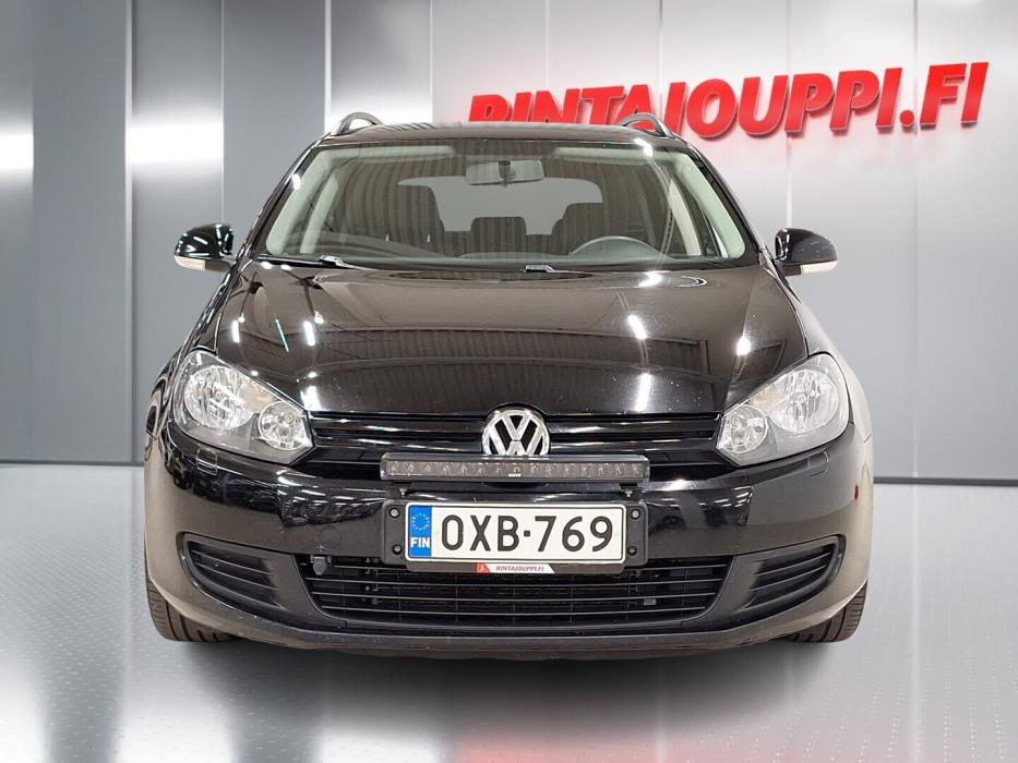 VOLKSWAGEN Golf 2010