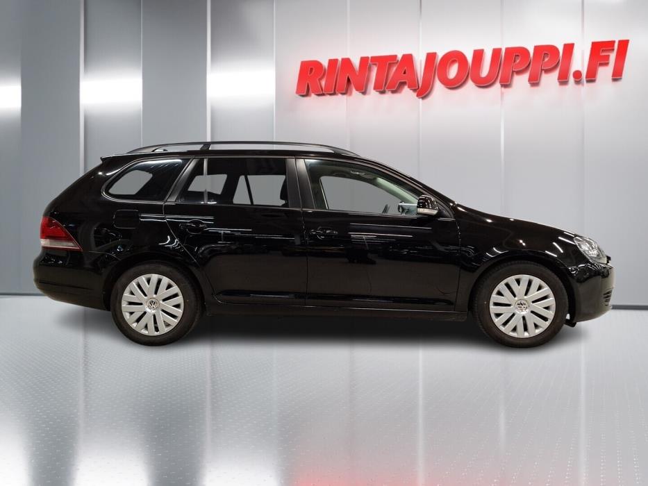 VOLKSWAGEN Golf 2010