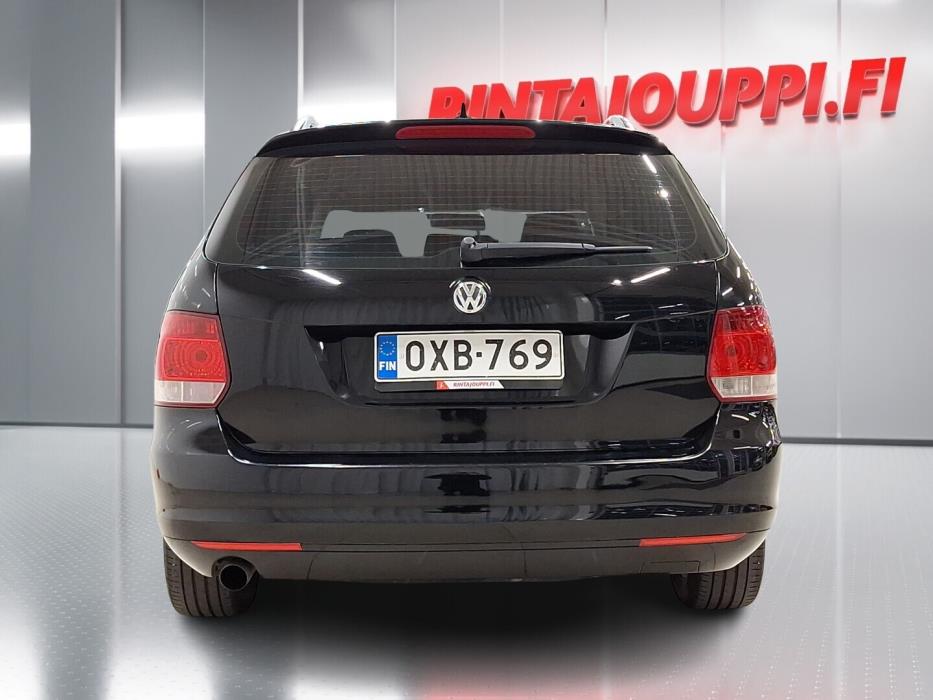 VOLKSWAGEN Golf 2010