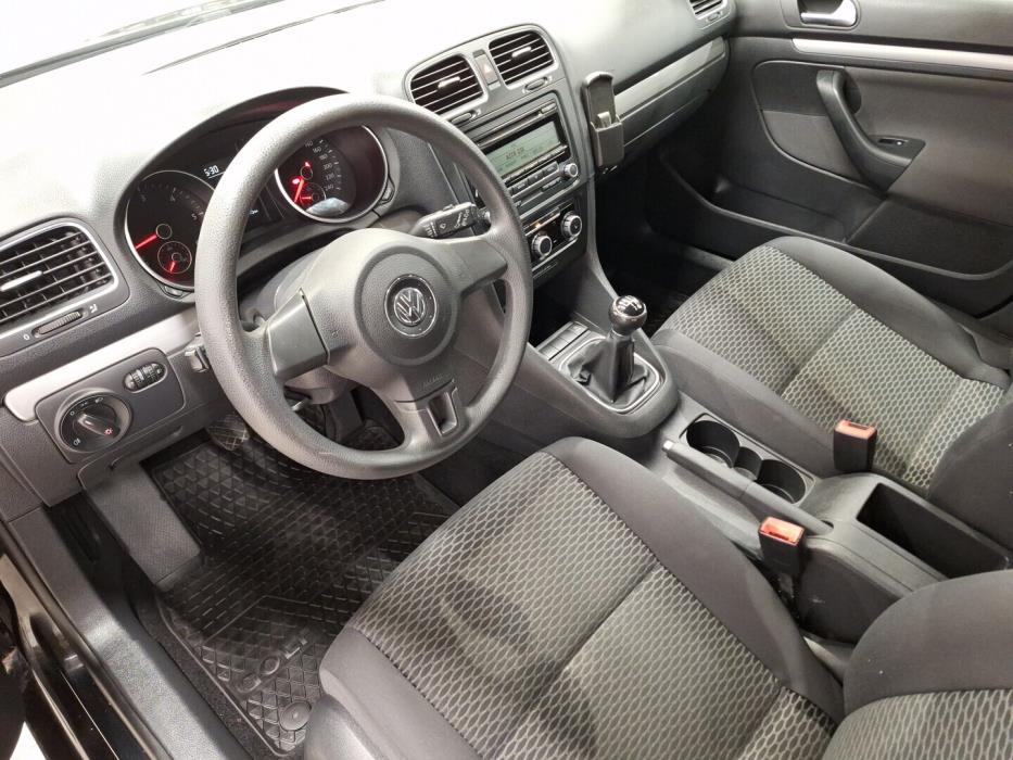 VOLKSWAGEN Golf 2010