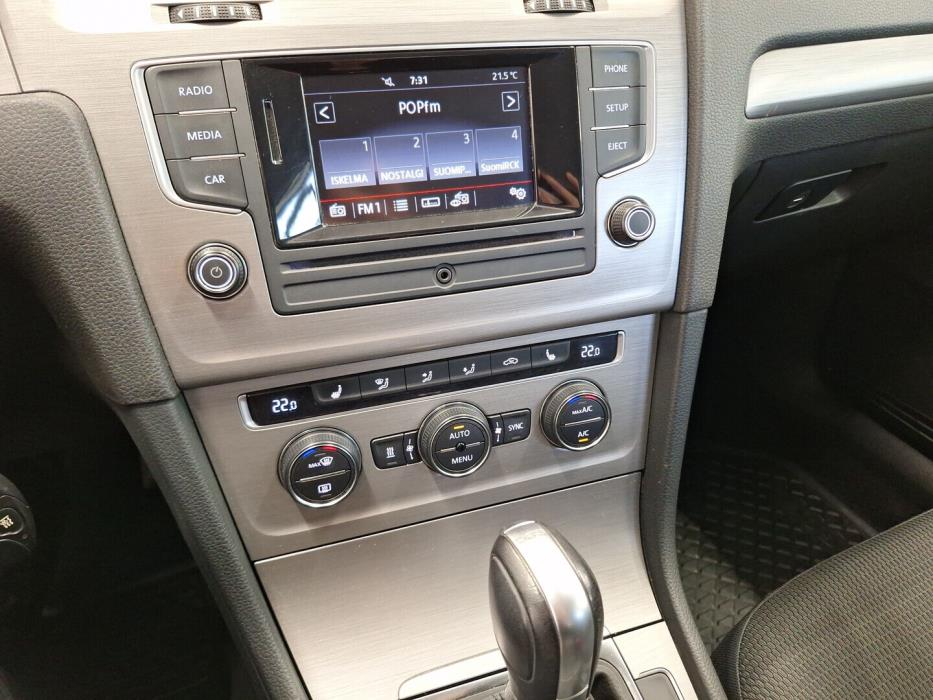 VOLKSWAGEN Golf 2016