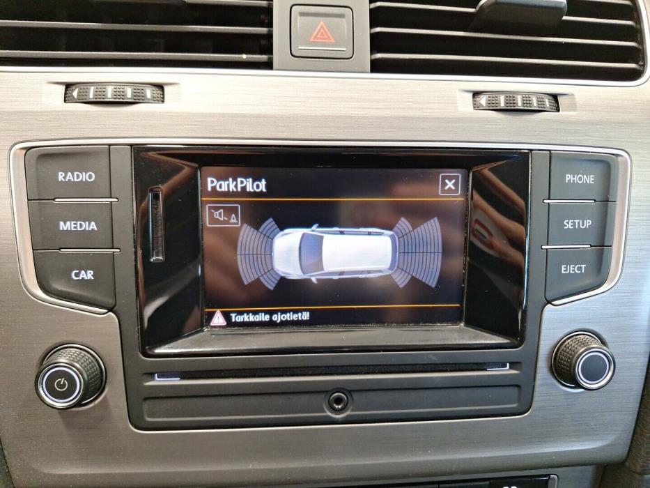 VOLKSWAGEN Golf 2016