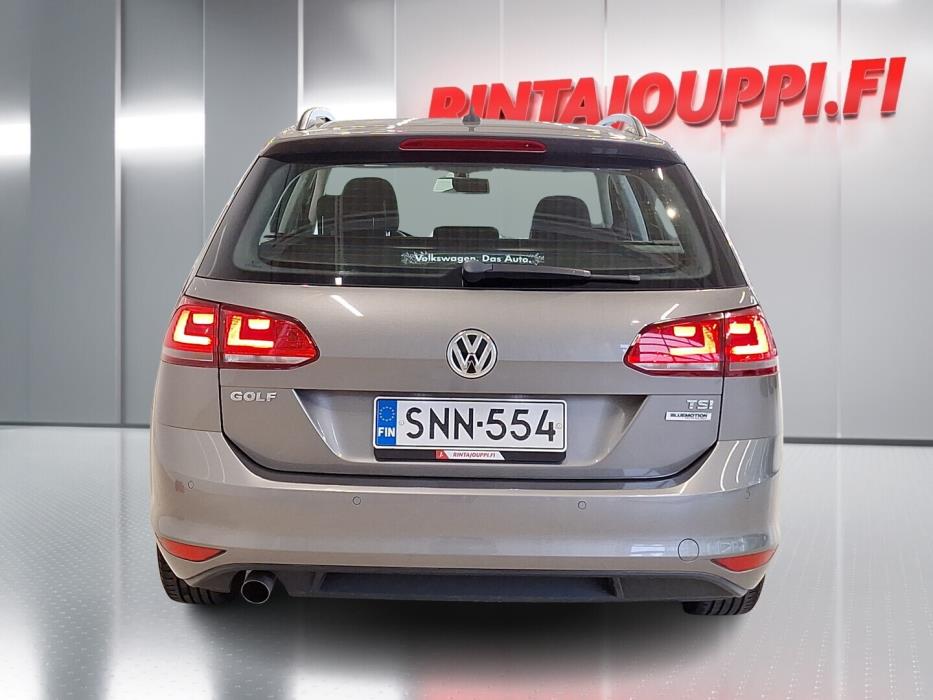 VOLKSWAGEN Golf 2016