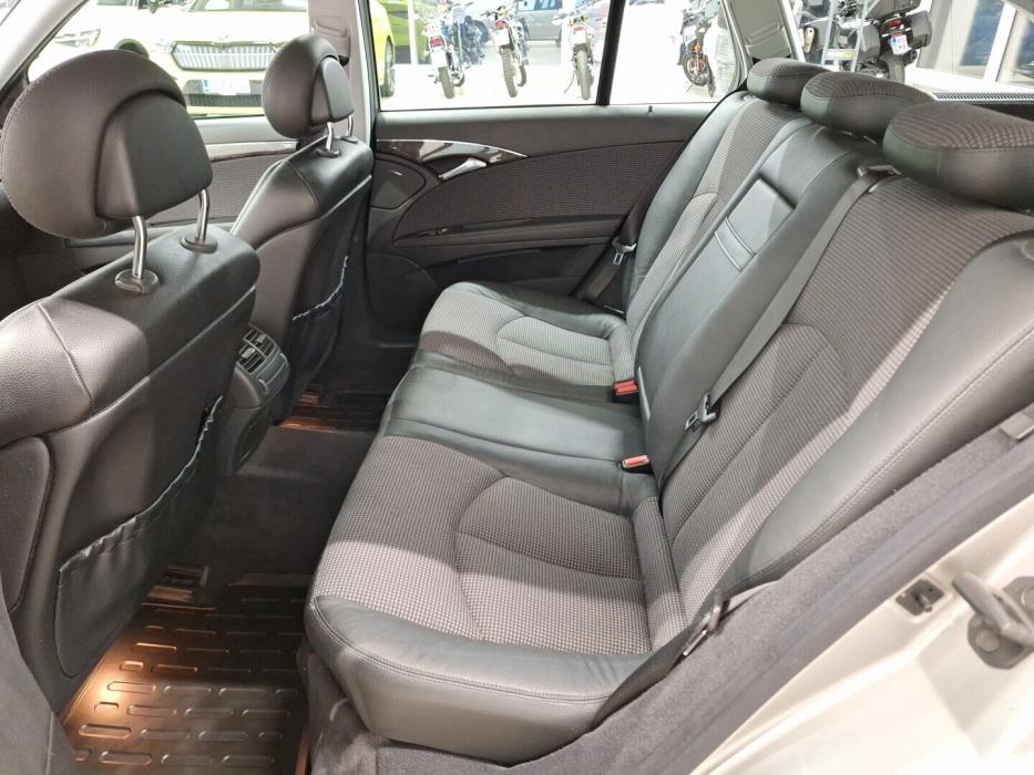 MERCEDES-BENZ E 2004