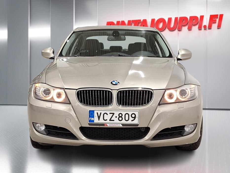 BMW 325 2008