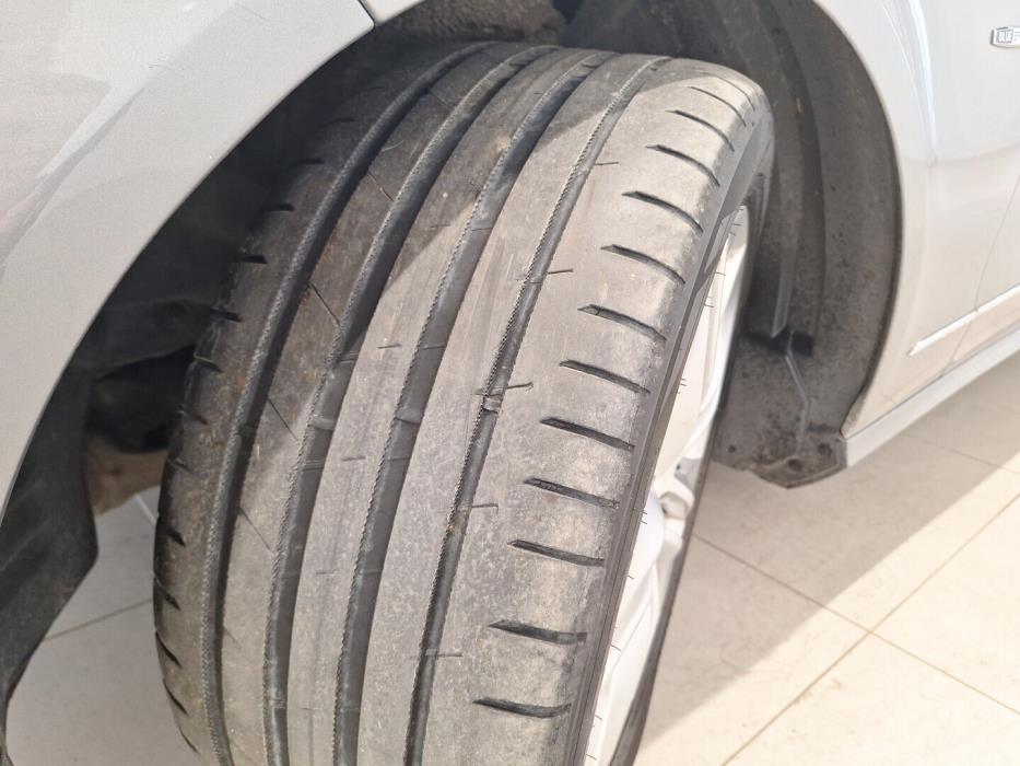 MERCEDES-BENZ E 2010