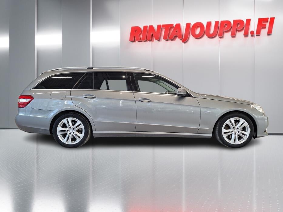 MERCEDES-BENZ E 2010