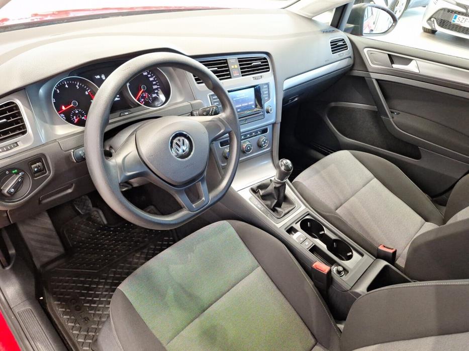 VOLKSWAGEN Golf 2014