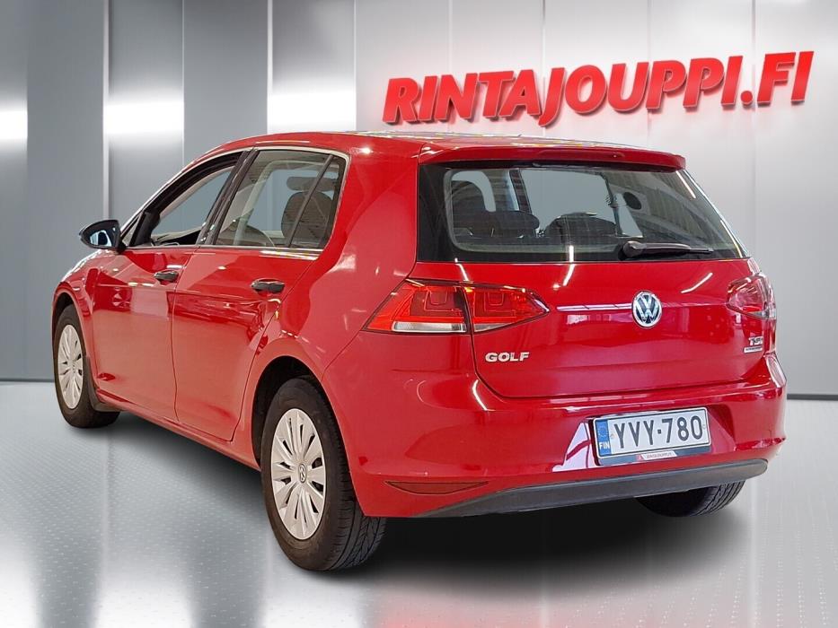VOLKSWAGEN Golf 2014