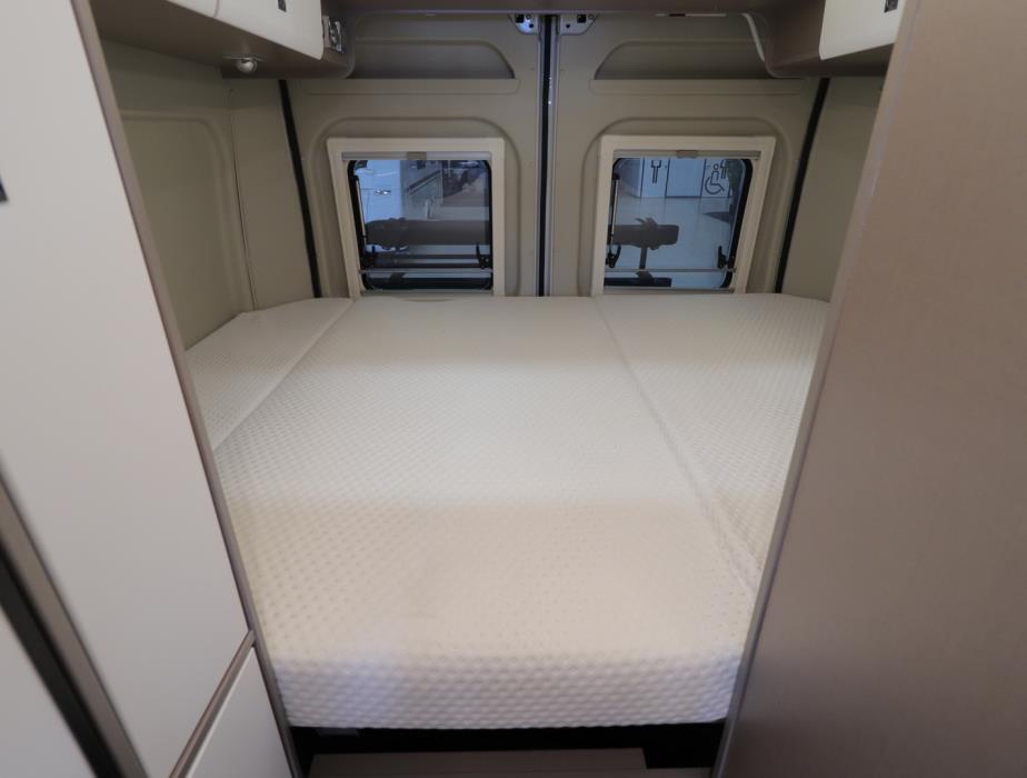 BÜRSTNER Eliseo 600 2024