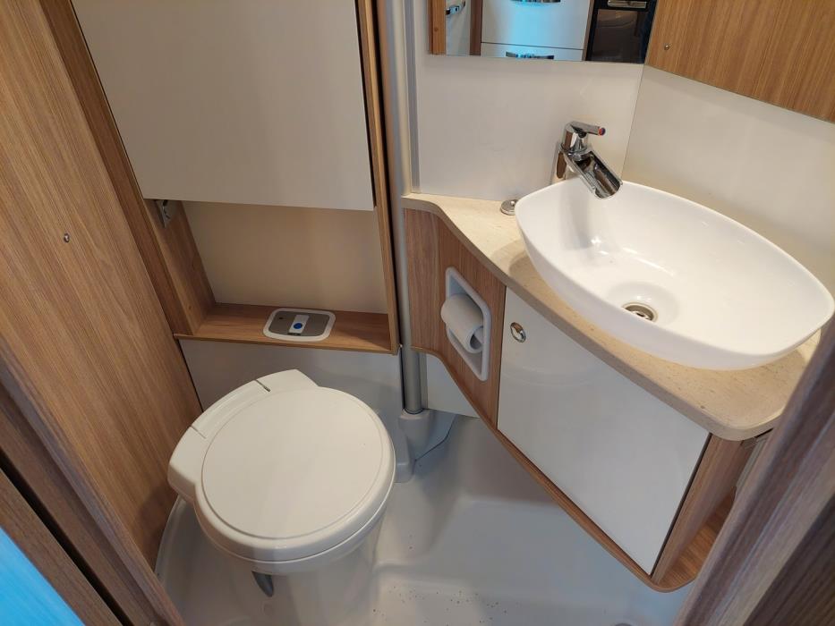 BÜRSTNER Ixeo Time IT 726 J.Edition 2020