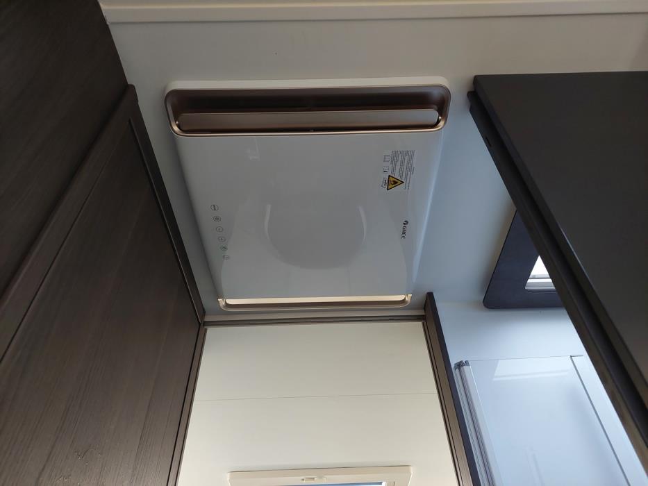 ADRIA Matrix Supreme 670 SL 2022