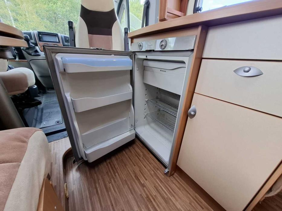 BÜRSTNER Nexxo T 569 2010