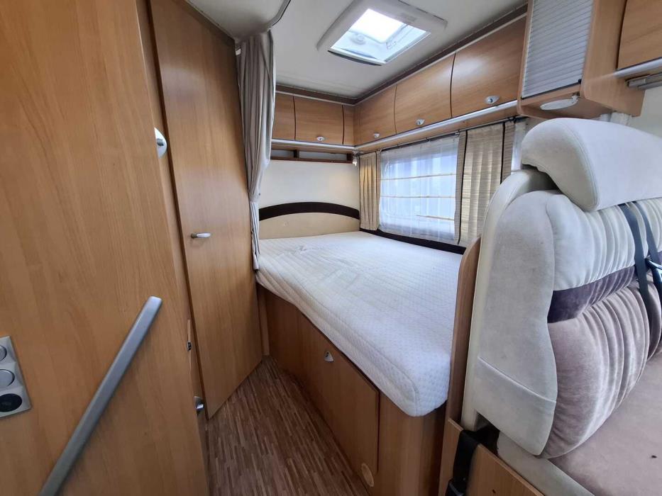 BÜRSTNER Nexxo T 569 2010