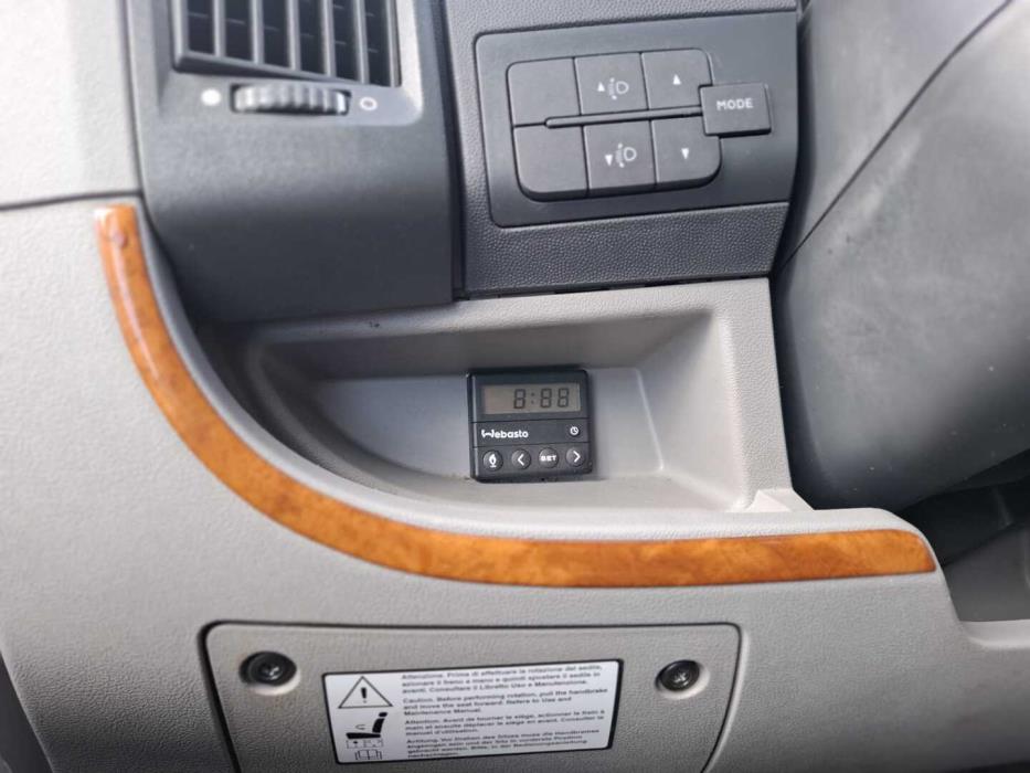 BÜRSTNER Nexxo T 569 2010