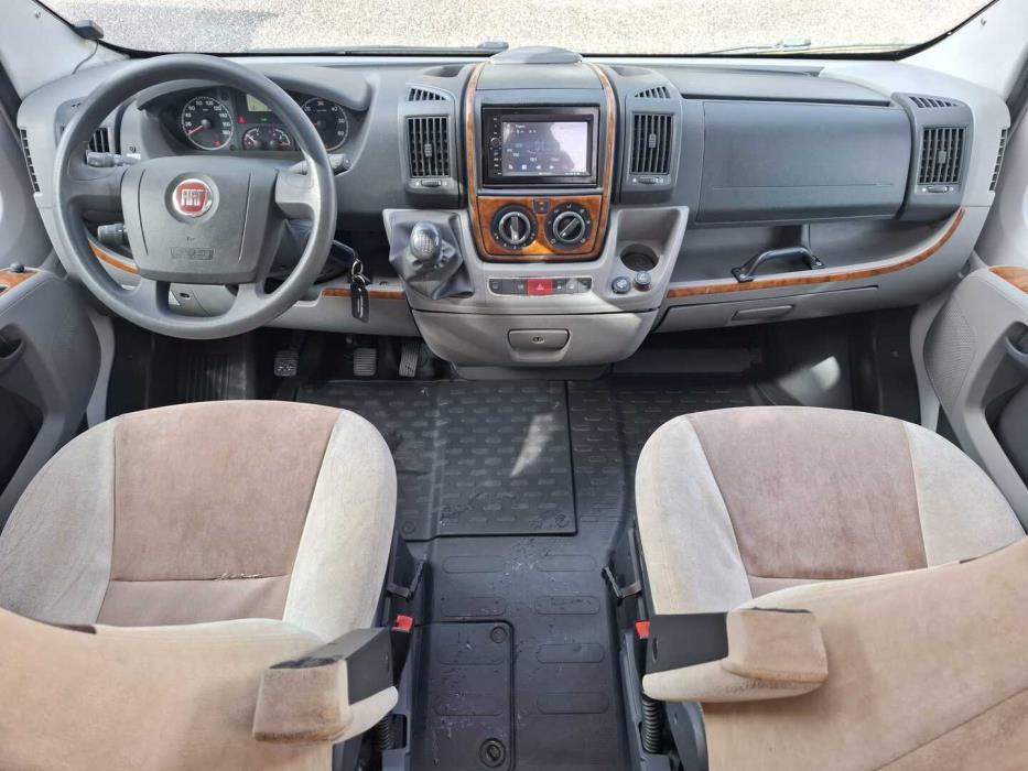 BÜRSTNER Nexxo T 569 2010