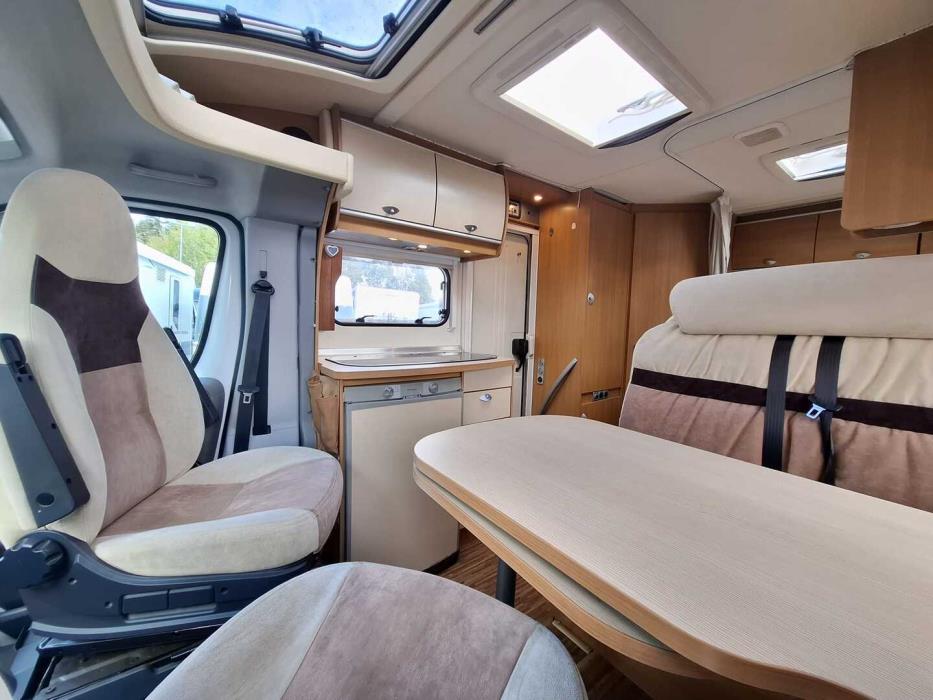 BÜRSTNER Nexxo T 569 2010